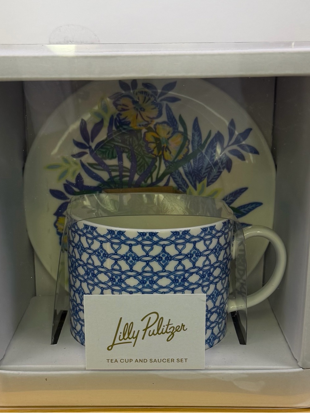 Lilly Pulitzer Tea Cup & Saucer Set 10 oz Blue White Floral NEW in Box 6” Saucer